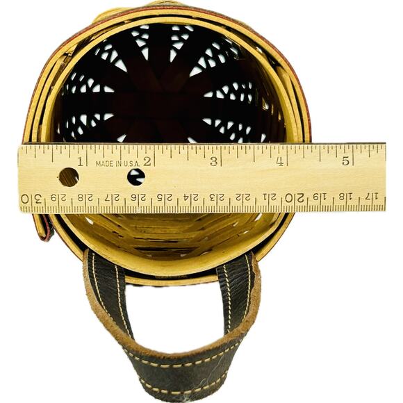 Longaberger SANTA'S HELPER 2002 Hanging Basket Liner Protector Flyer - Picture 8 of 10